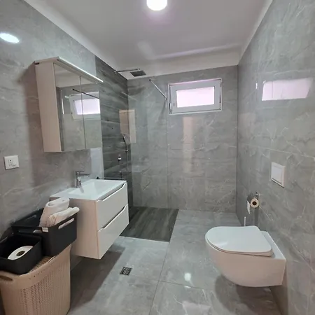 Adriatic Pearl Πανσιόν 3*