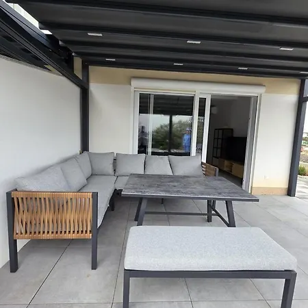 Adriatic Pearl Konukevi 3*
