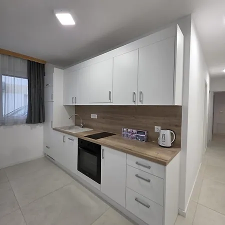 Adriatic Pearl 3*